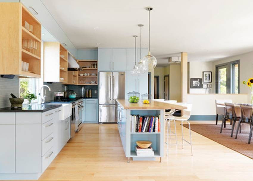 Penn Clear Glass Globe Pendant