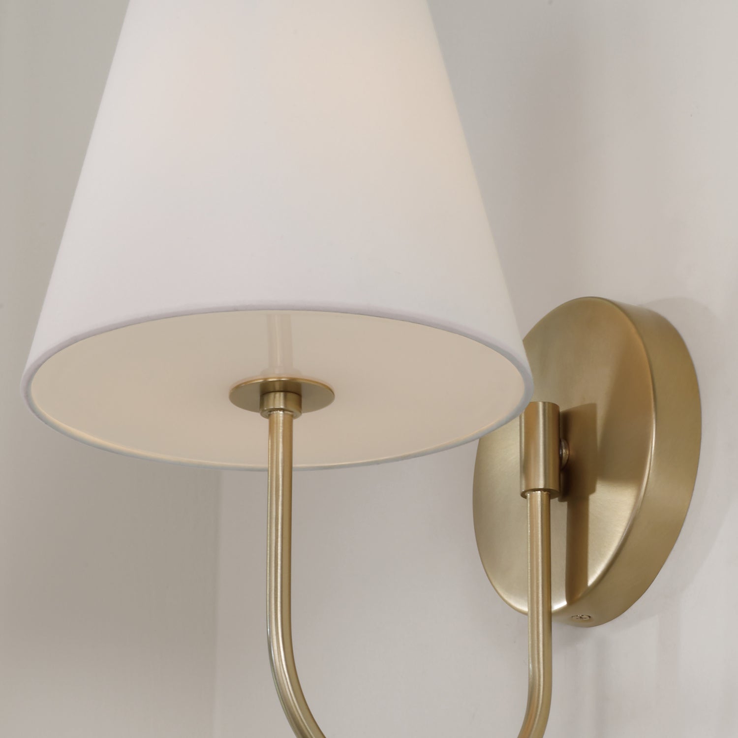 Tabitha Sconce